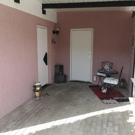 Ferienhaus MaLeFi 2 am Gülser Moselbogen Koblenz  Exterior foto